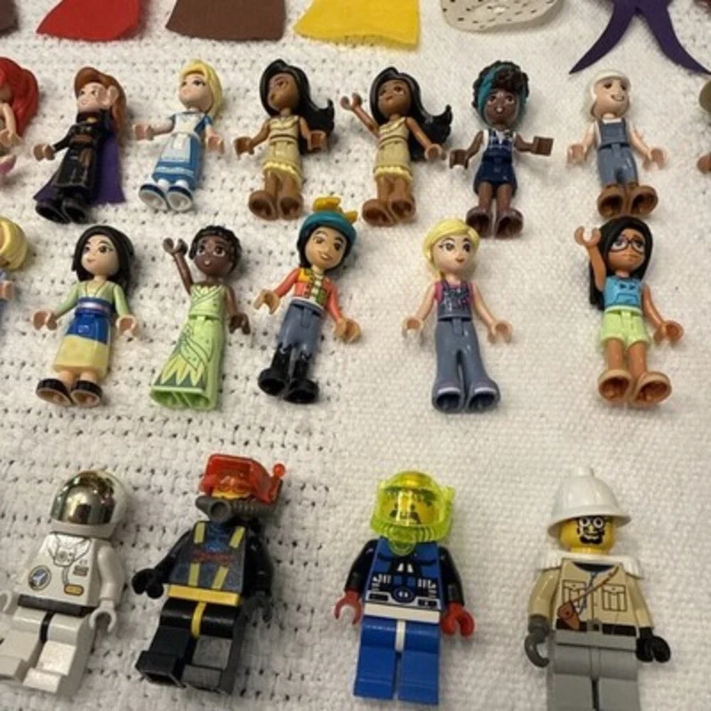 Lot Of Assorted LEGO Minifigures Minidolls Horses Body Parts Accessories